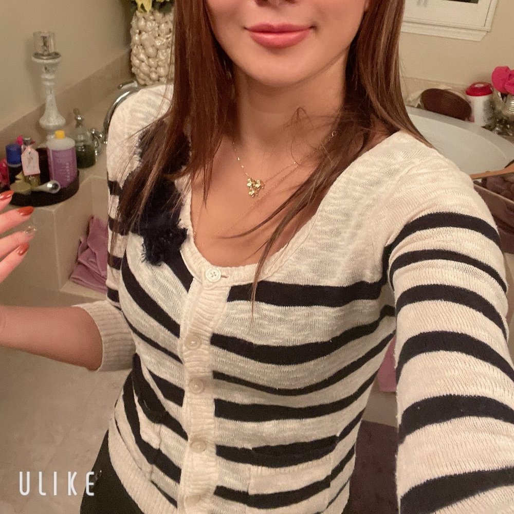 AF sweater